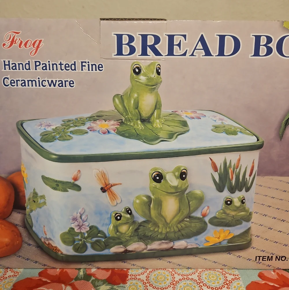 K Frog Hand-Painted Green Ceramic Bread Box